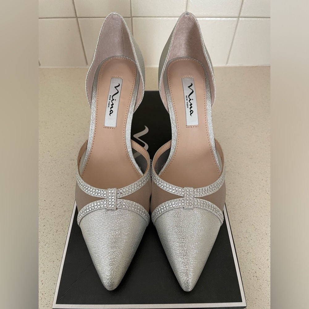 New in Box Nina Blythe-YM Silver Heels